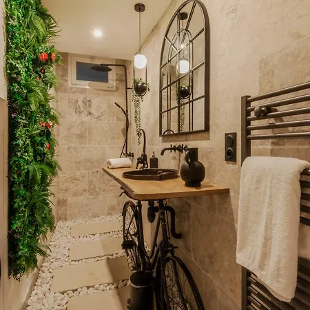 L'improbable Raffine, Elegant Et Chaleureux * Les Hauts-Saint-Jean