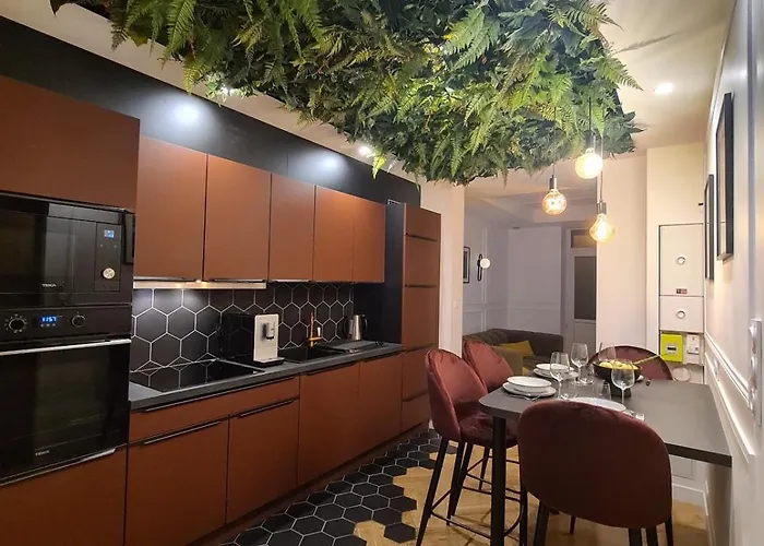 Apartamento L'improbable Raffine, Elegant Et Chaleureux Les Hauts-Saint-Jean