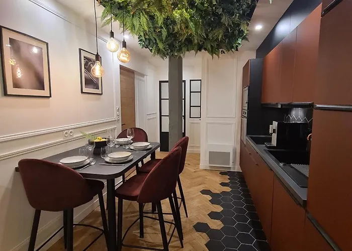 L'improbable Raffine, Elegant Et Chaleureux