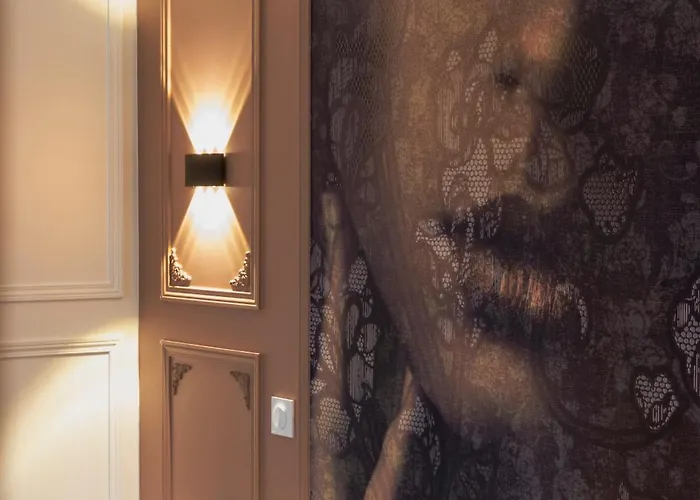 L'improbable Raffiné, élégant Et Chaleureux *