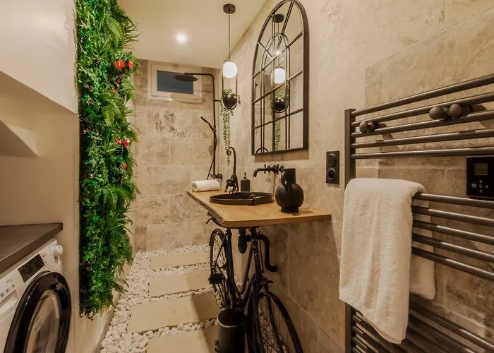 L'improbable Raffine, Elegant Et Chaleureux * Les Hauts-Saint-Jean