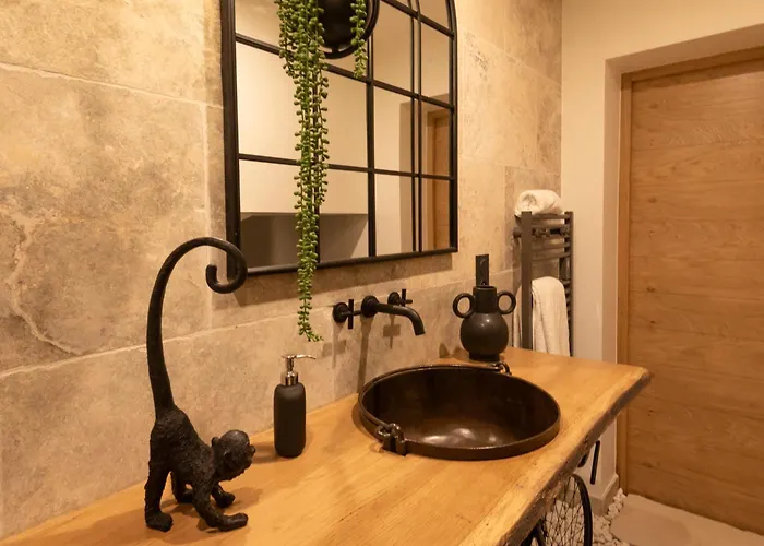 L'improbable Raffine, Elegant Et Chaleureux Les Hauts-Saint-Jean